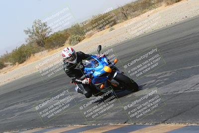 media/Mar-28-2022-Superbike Trackdays (Mon) [[b8603d0f67]]/Open Track Time/Turn 3 Inside/